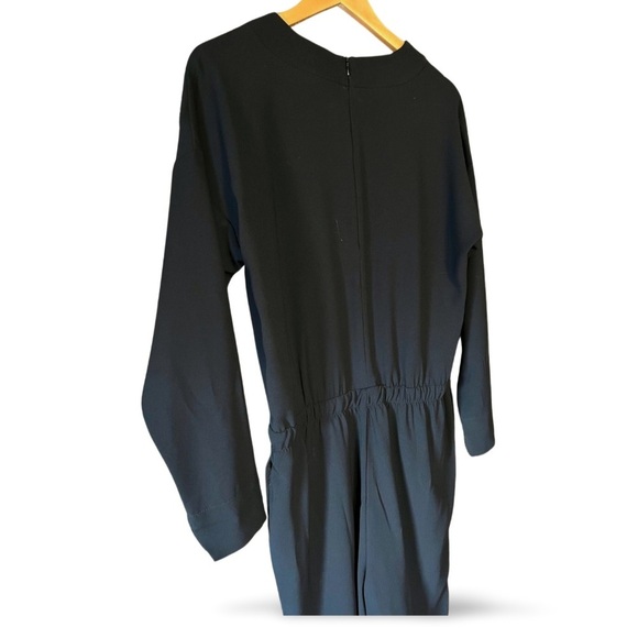 Elegant Black Jumpsuit - Picture 6 of 10